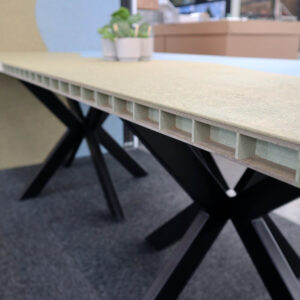 TRIBOO | Greengridz | tafels en bureaus